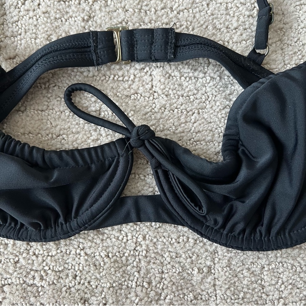 Women’s Junior’s Xhilaration Shirred Underwire Bikini Top - Picture 3 of 8